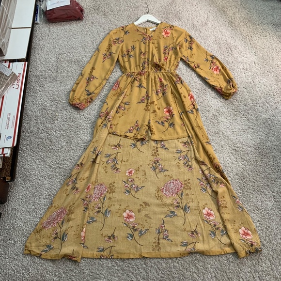 Peyton Bre Brown floral Romper with long train in back size 14 - Picture 4 of 16